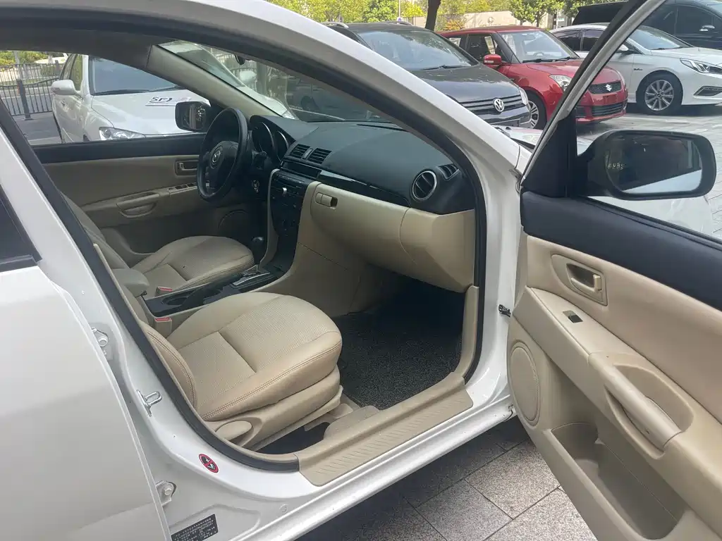 Mazda 3 — миниатюра 6