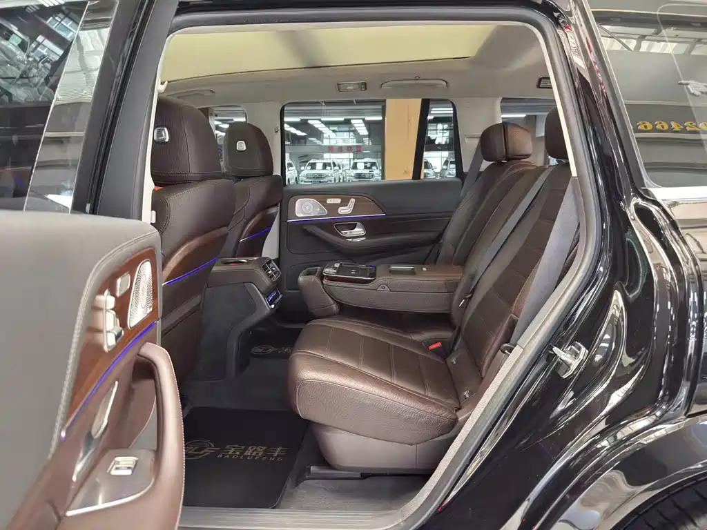 Mercedes-Benz GLS — миниатюра 14