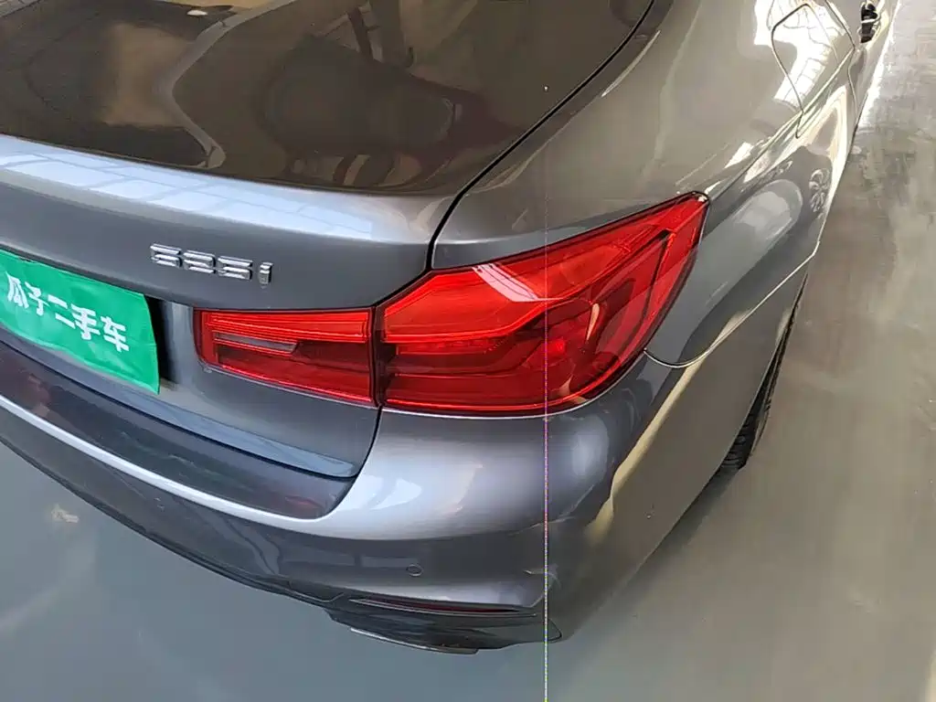 BMW 5 Series (Import) — миниатюра 8