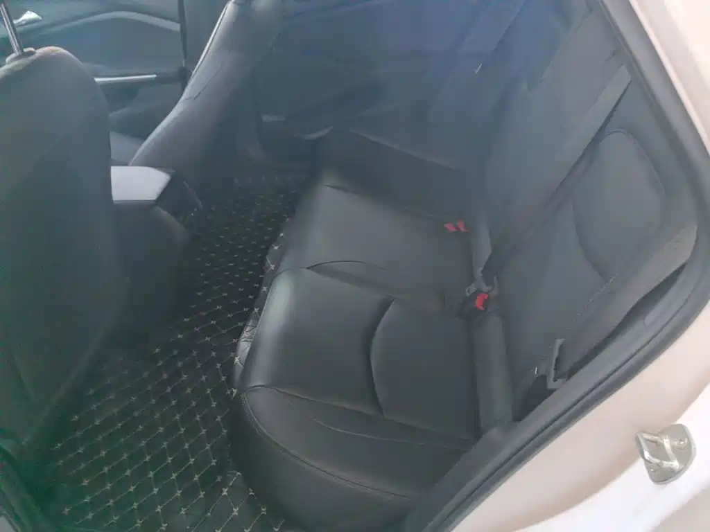 Chevrolet Menlo — миниатюра 17