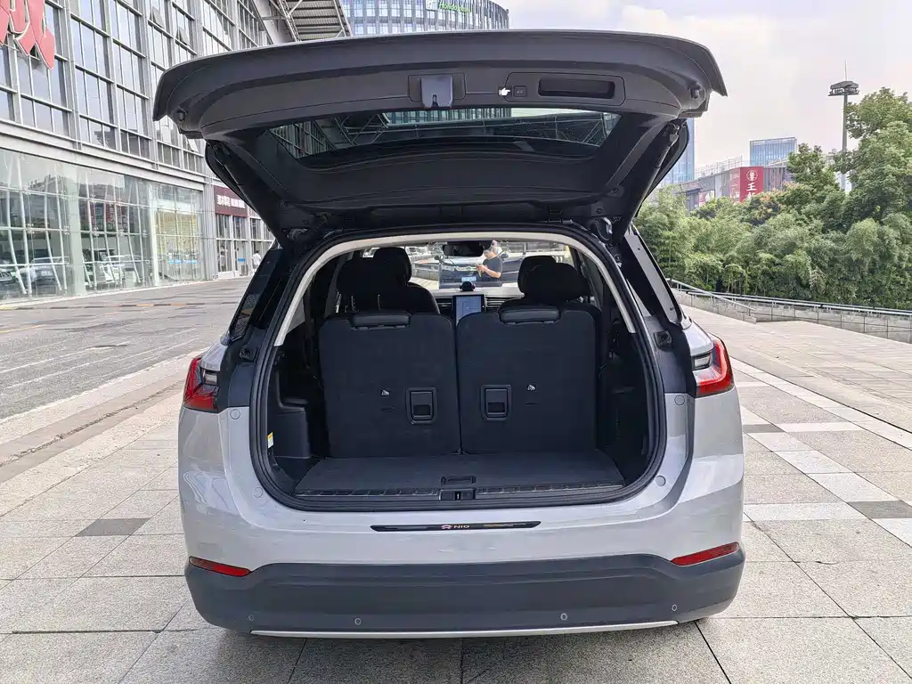 NIO ES8 — миниатюра 16