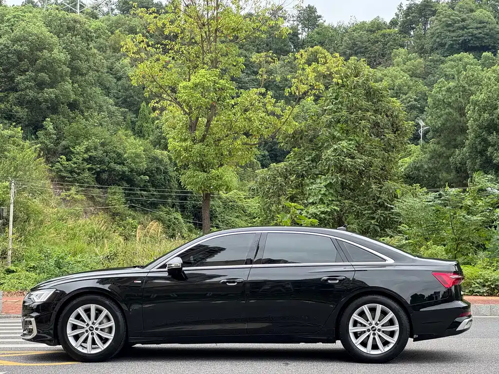 Audi A6L — миниатюра 7