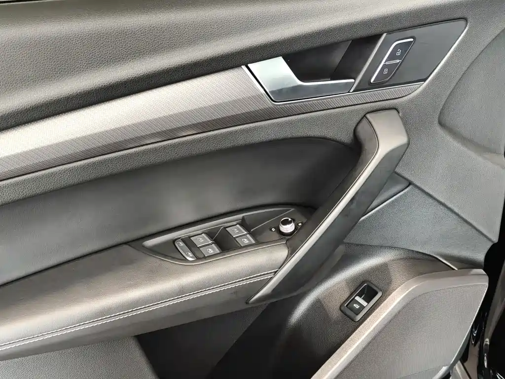 Audi Q5L — миниатюра 13