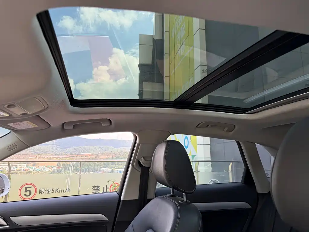 Audi Q3 — миниатюра 29