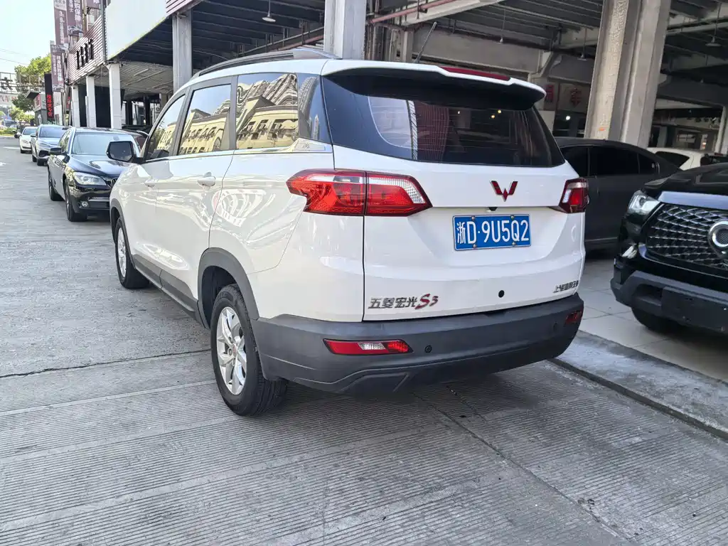 Wuling Hongguang S3 — миниатюра 5