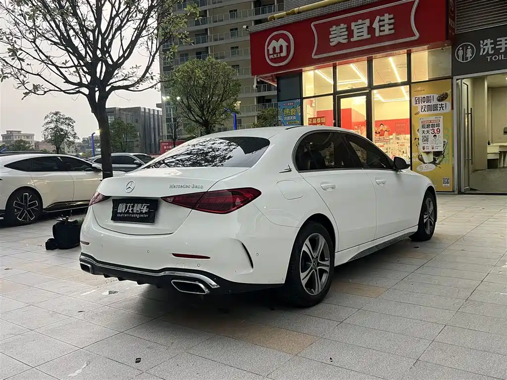 Mercedes-Benz C-Class — миниатюра 9