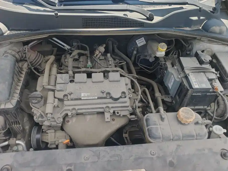 Baojun 310W — миниатюра 10