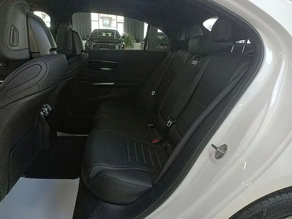 Mercedes-Benz C-Class New Energy — миниатюра 17