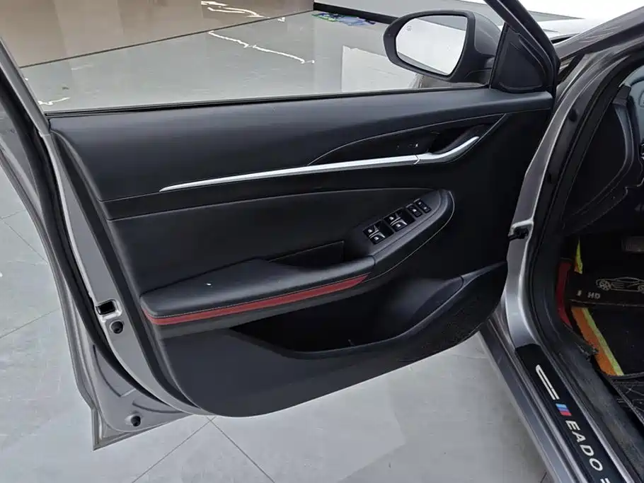 Changan Eado — миниатюра 7