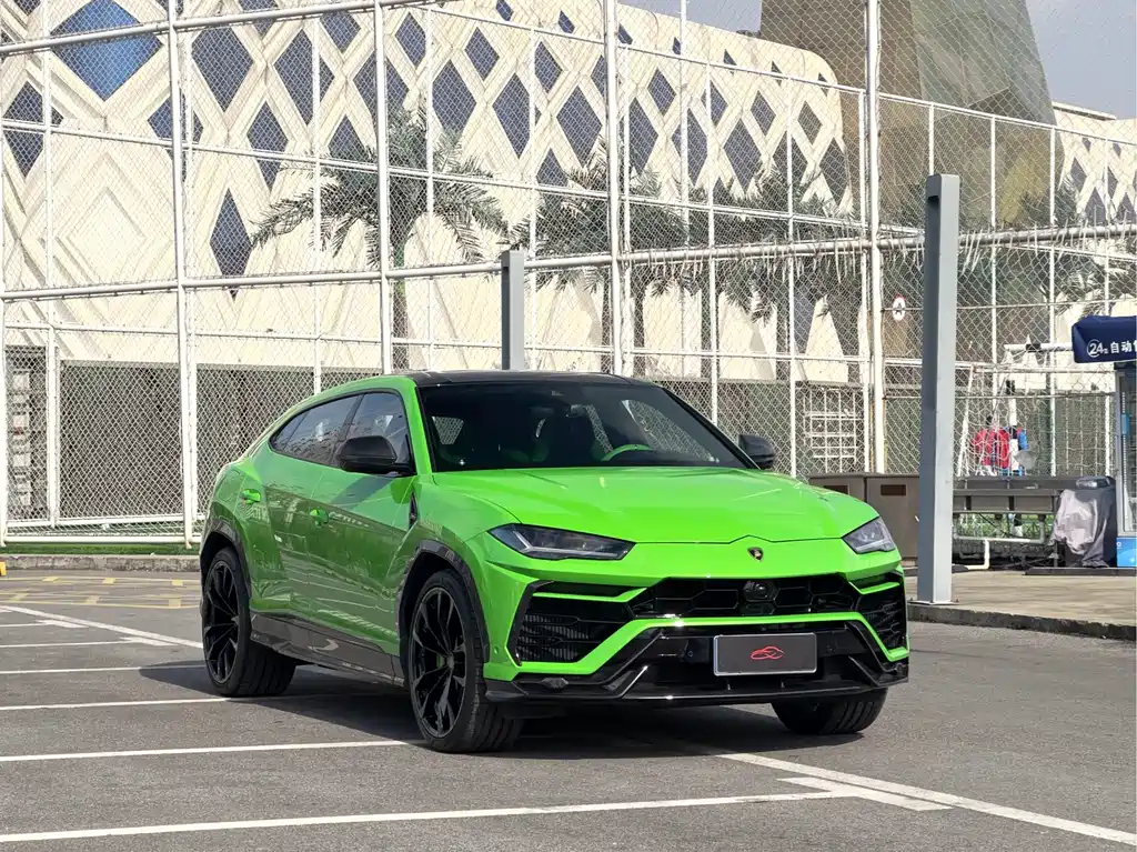 Lamborghini Urus — миниатюра 3