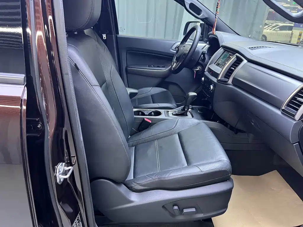 Ford Everest — миниатюра 13