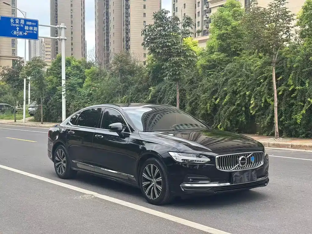 Volvo S90 — миниатюра 3