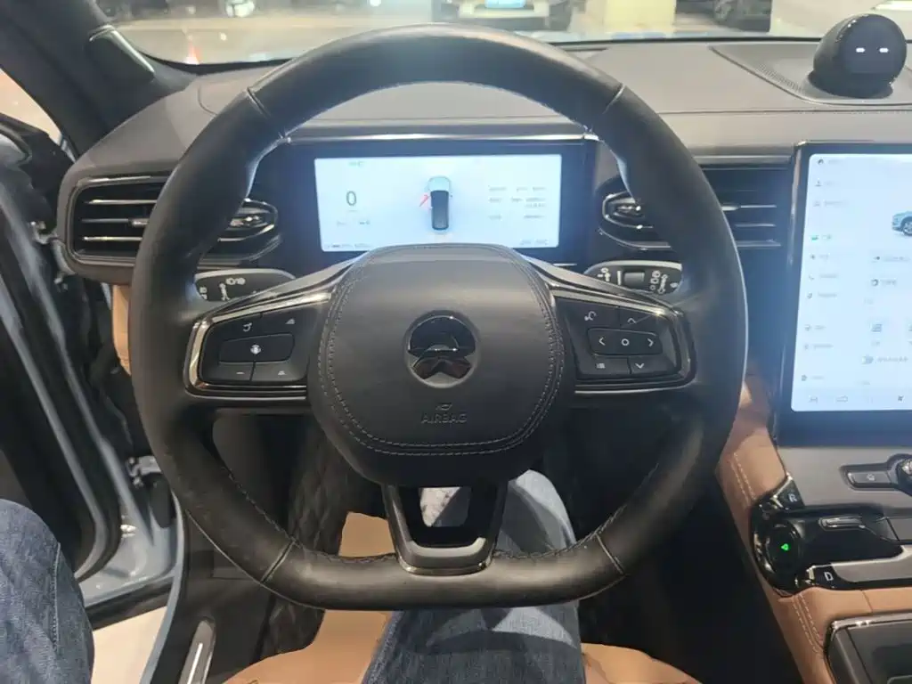NIO ES6 — миниатюра 11