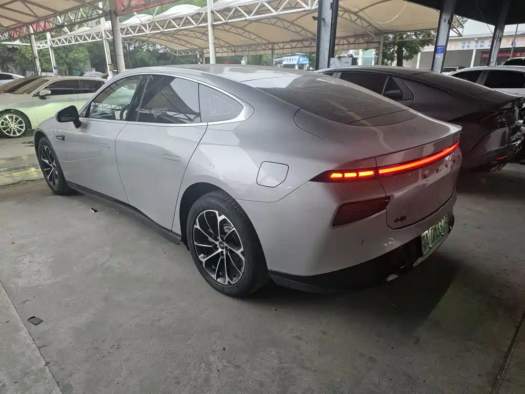 XPeng P7 — миниатюра 9