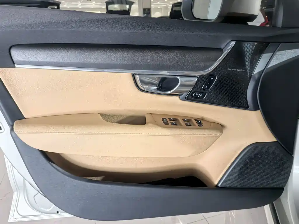 Volvo V90 — миниатюра 7