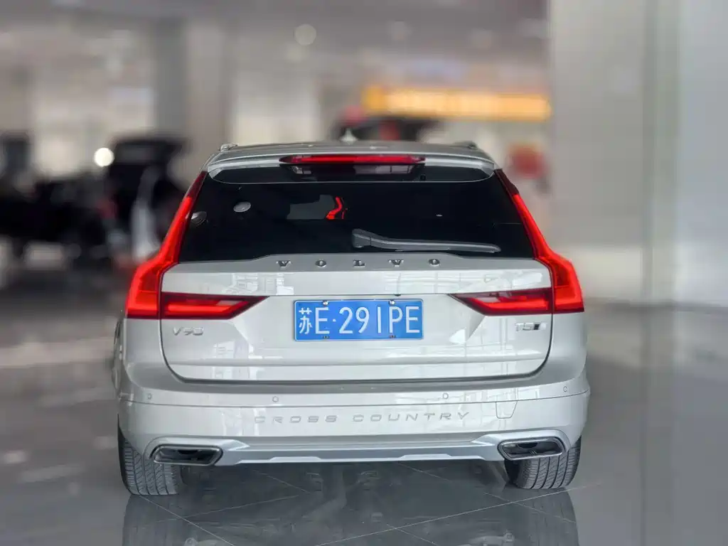 Volvo V90 — миниатюра 5