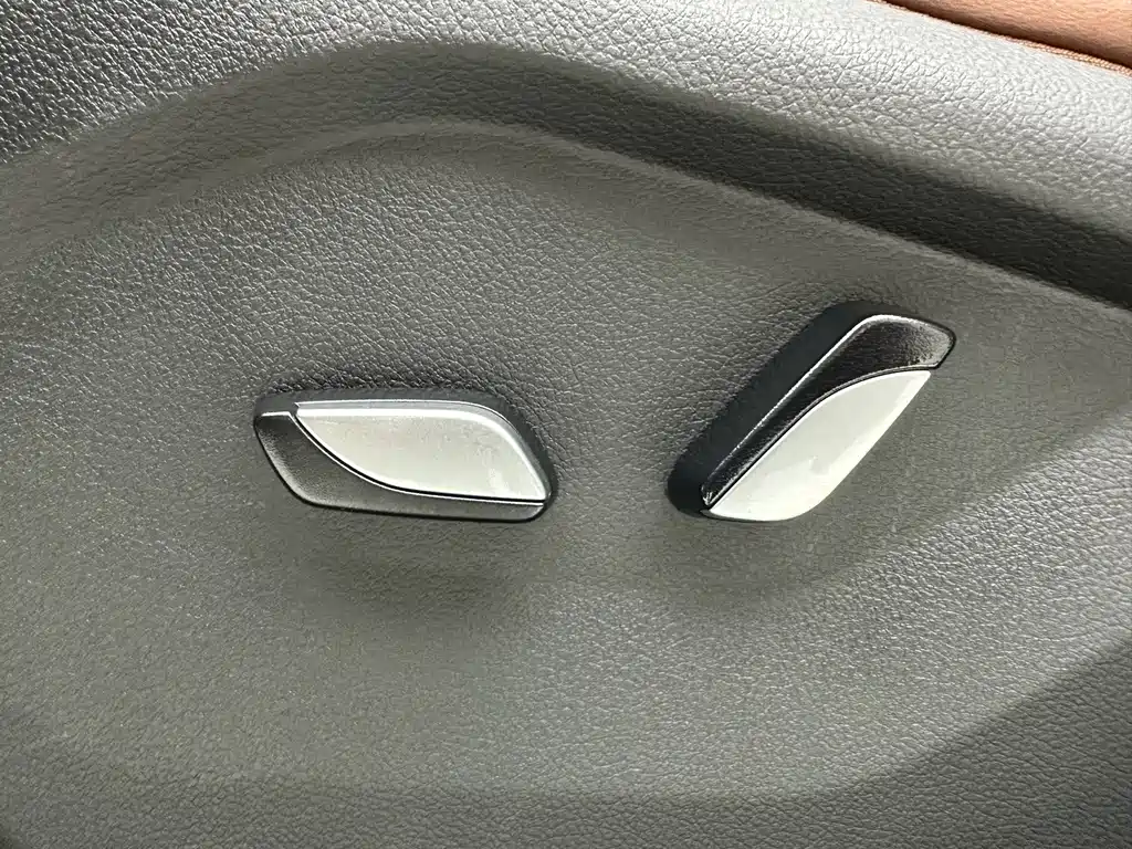 Geely Vision X6 — миниатюра 14