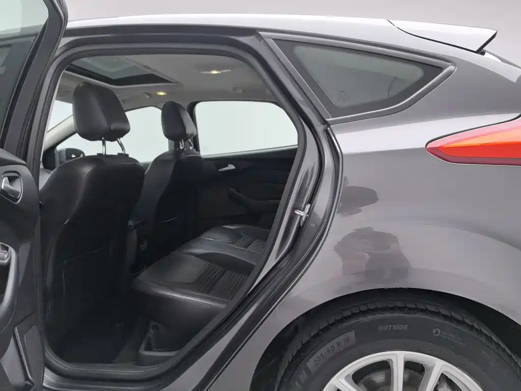 Ford Focus — миниатюра 15