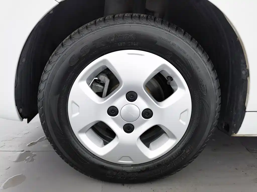Roewe Clever — миниатюра 17