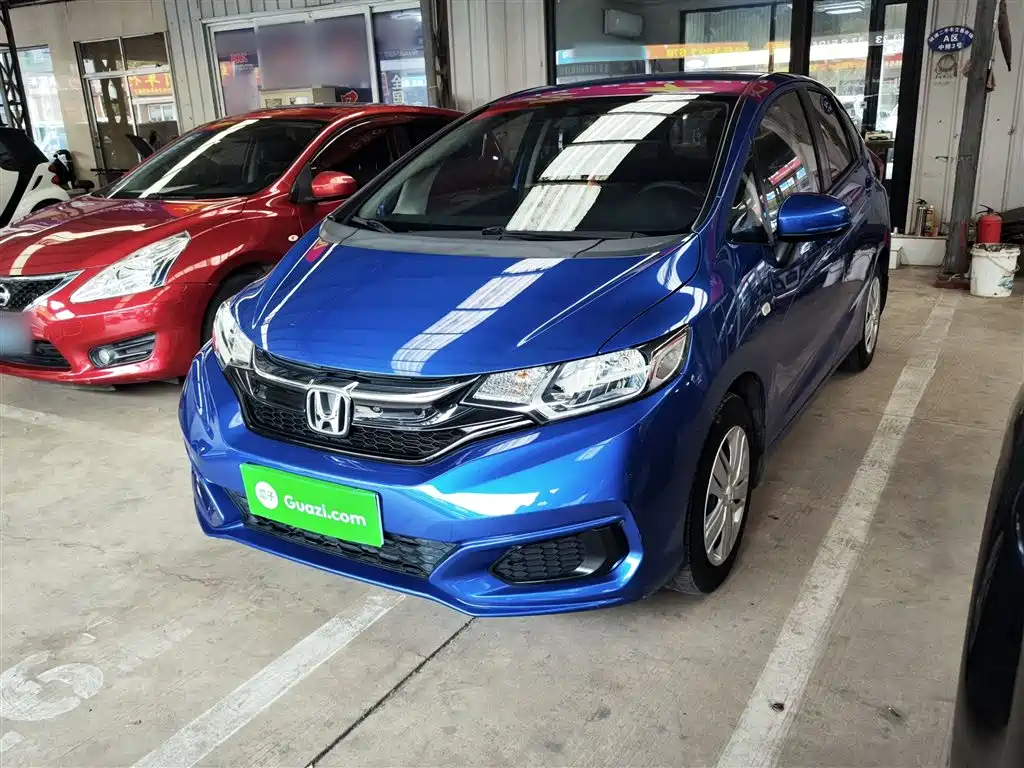 Купить Honda Fit