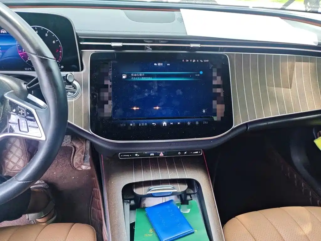 Mercedes-Benz E-Class — миниатюра 6
