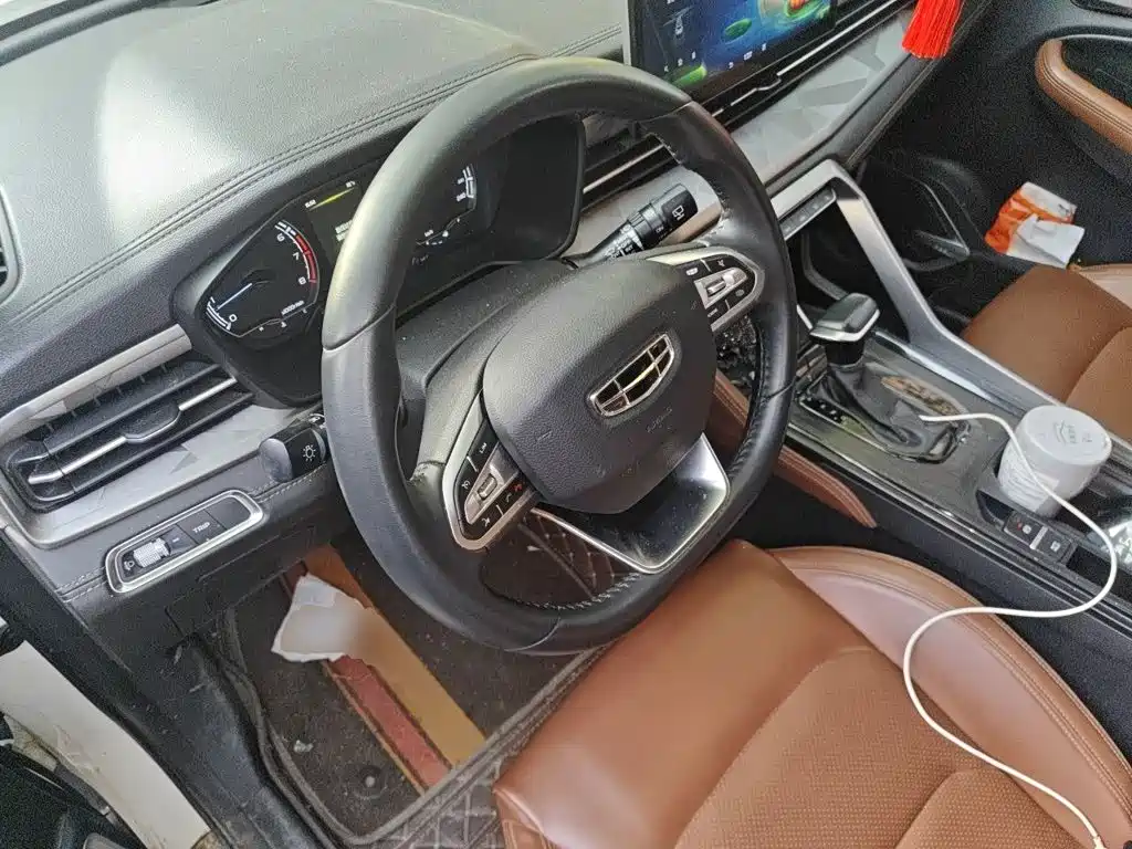 Geely Vision X6 — миниатюра 6
