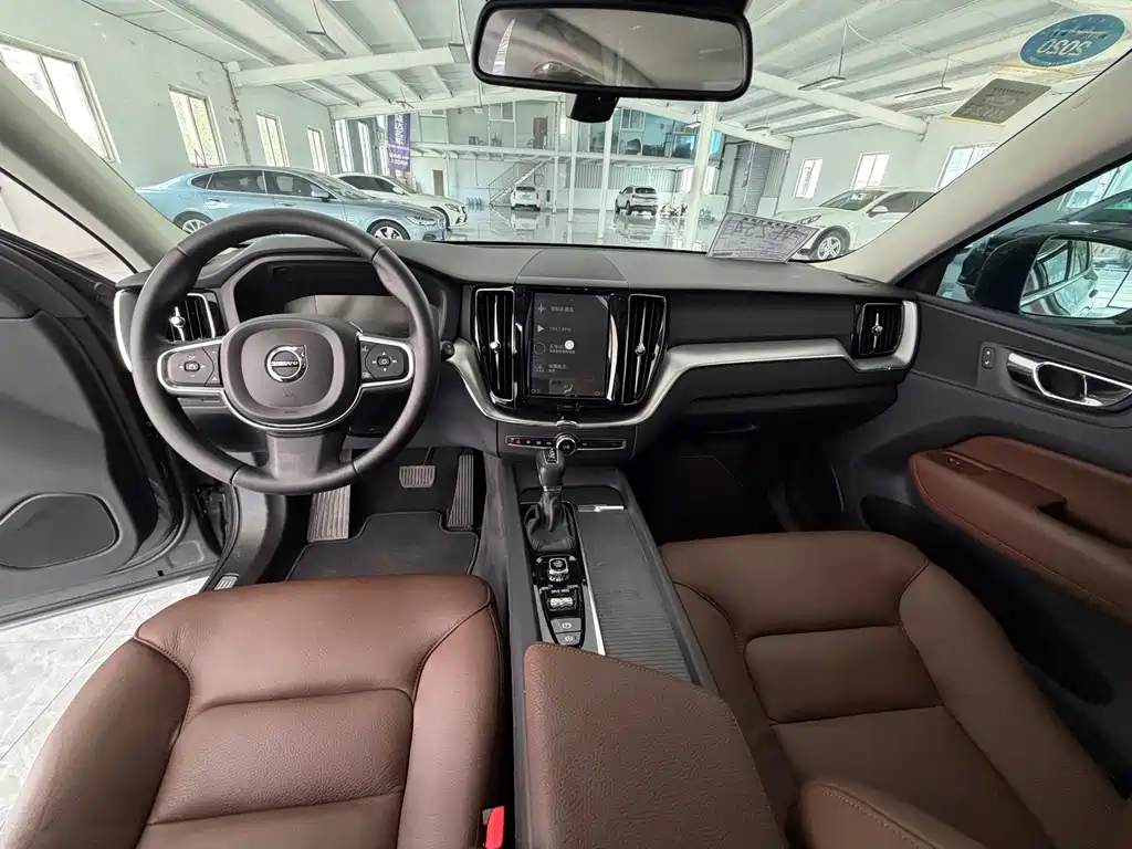 Volvo XC60 — миниатюра 9