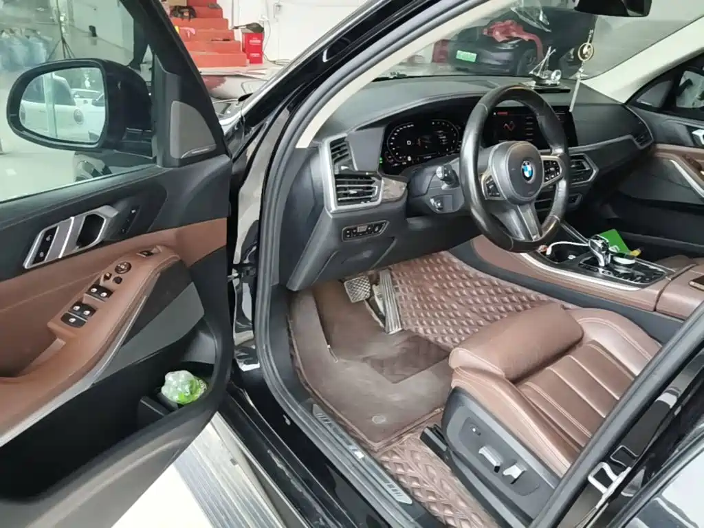 BMW X5 (Import) — миниатюра 16