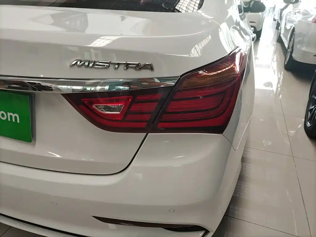 Hyundai Mistra — миниатюра 8