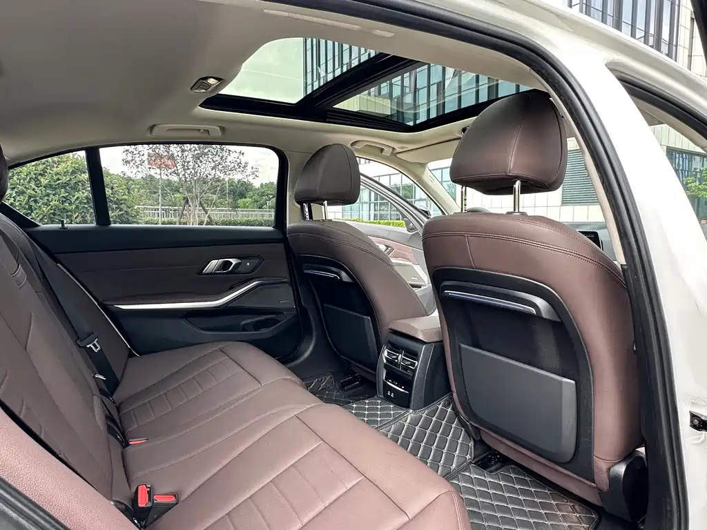 BMW 3 Series — миниатюра 10