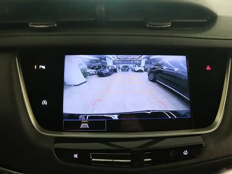 Cadillac XT5 — миниатюра 8