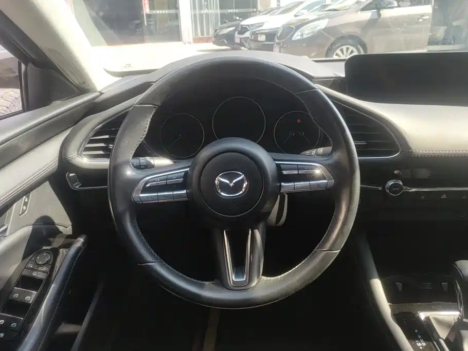 Mazda 3 Axela — миниатюра 13