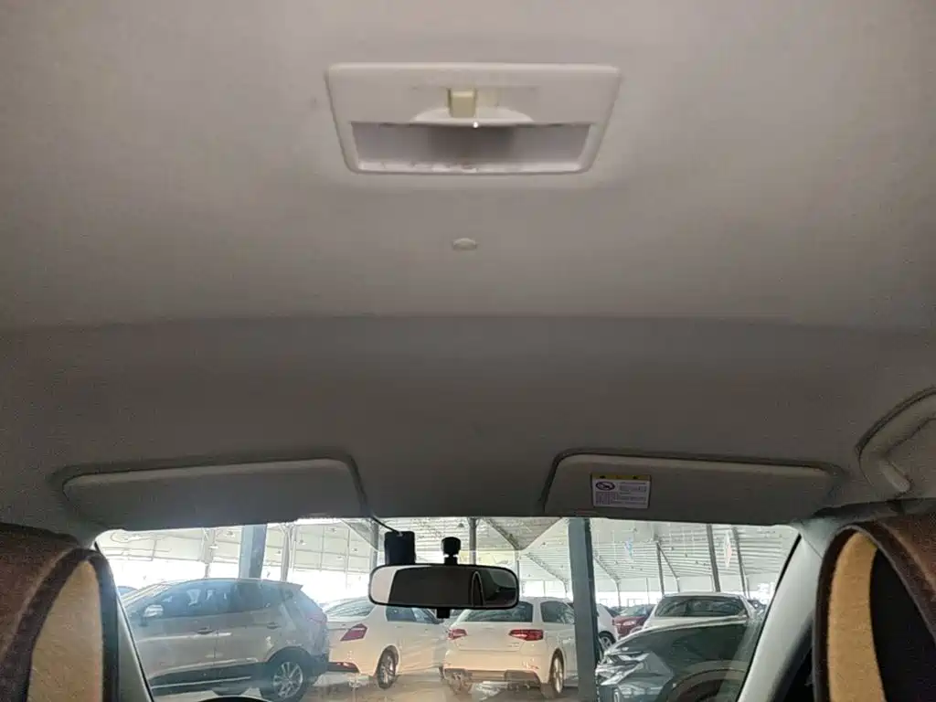 Mazda 2 — миниатюра 18