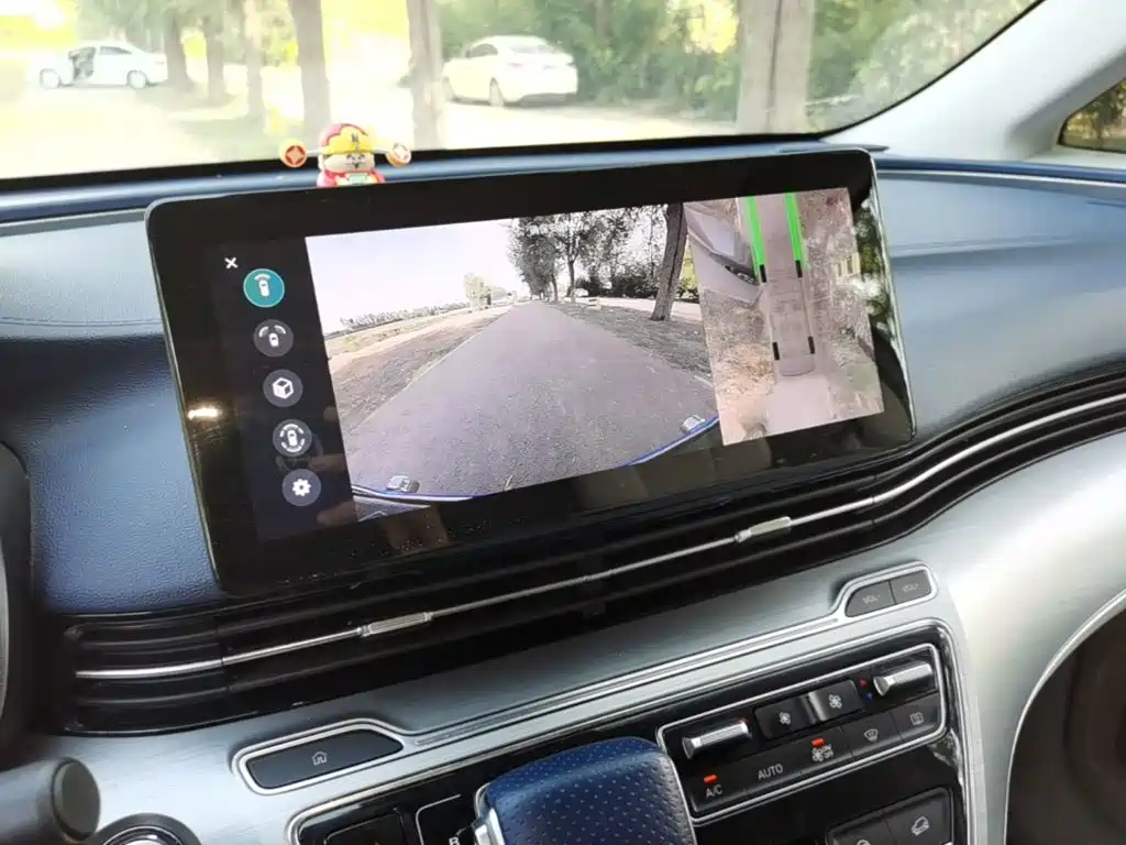 Roewe iMAX8 — миниатюра 13