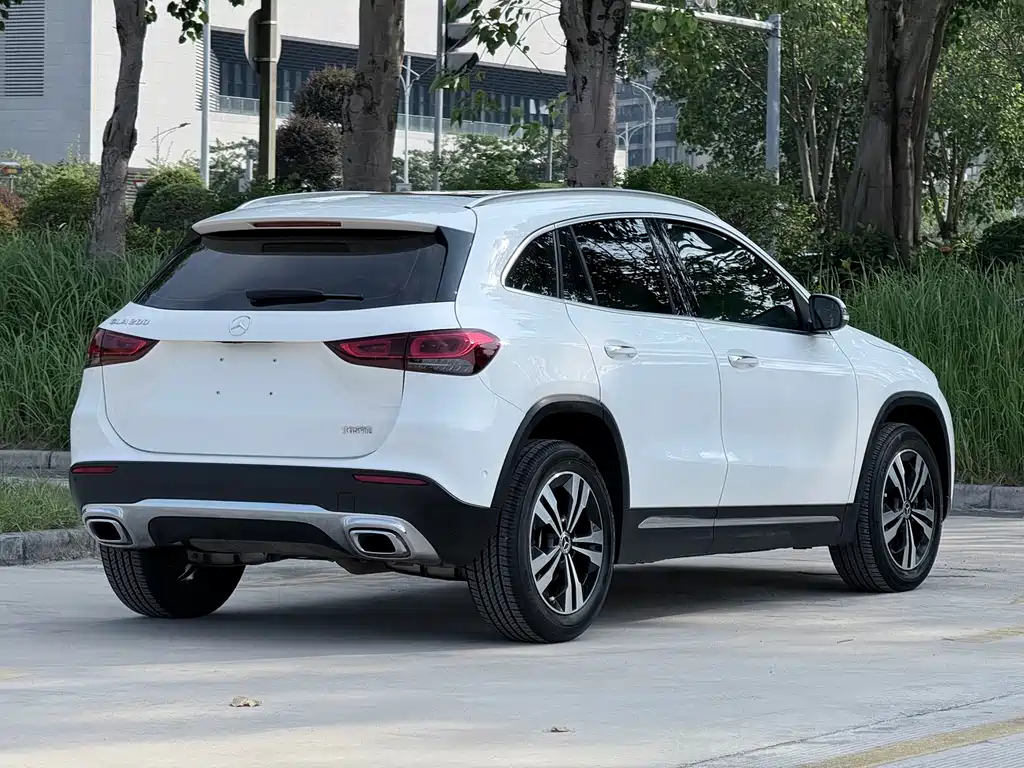 Mercedes-Benz GLA — миниатюра 4