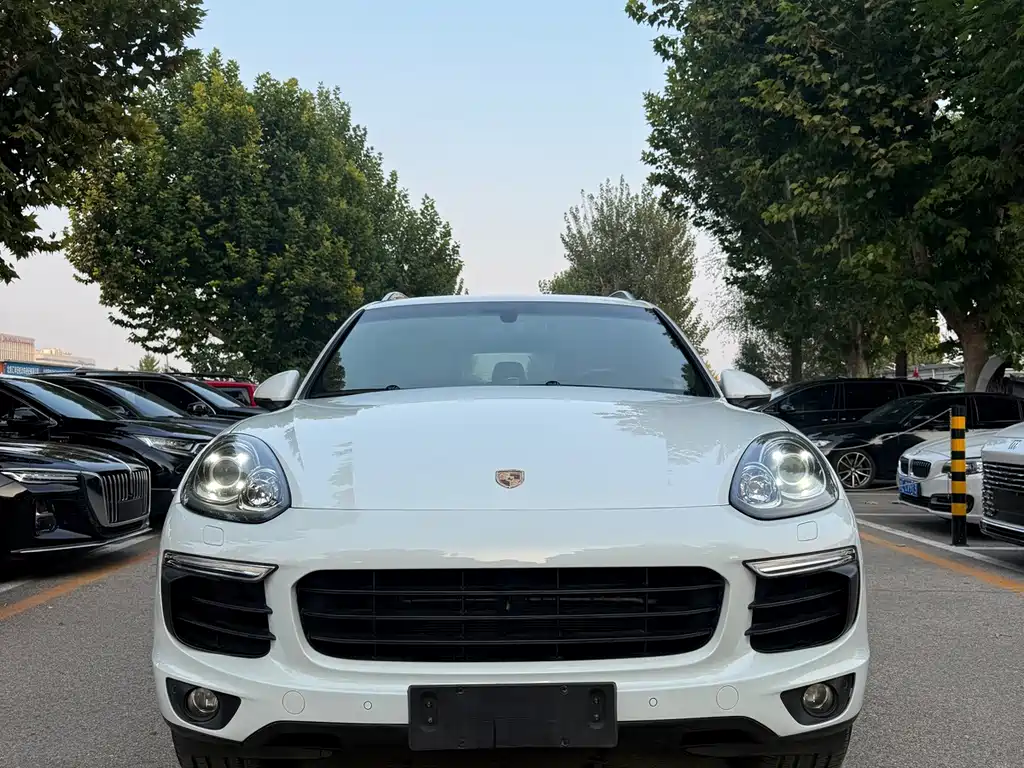Porsche Cayenne — миниатюра 2