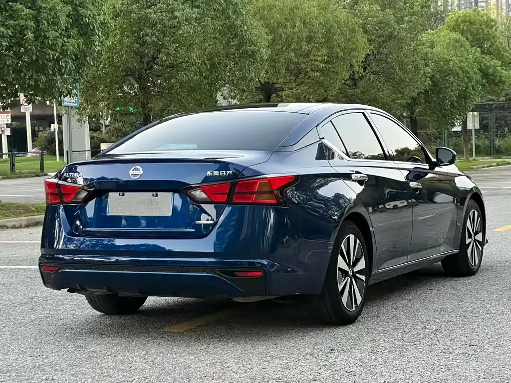 Nissan Teana — миниатюра 4