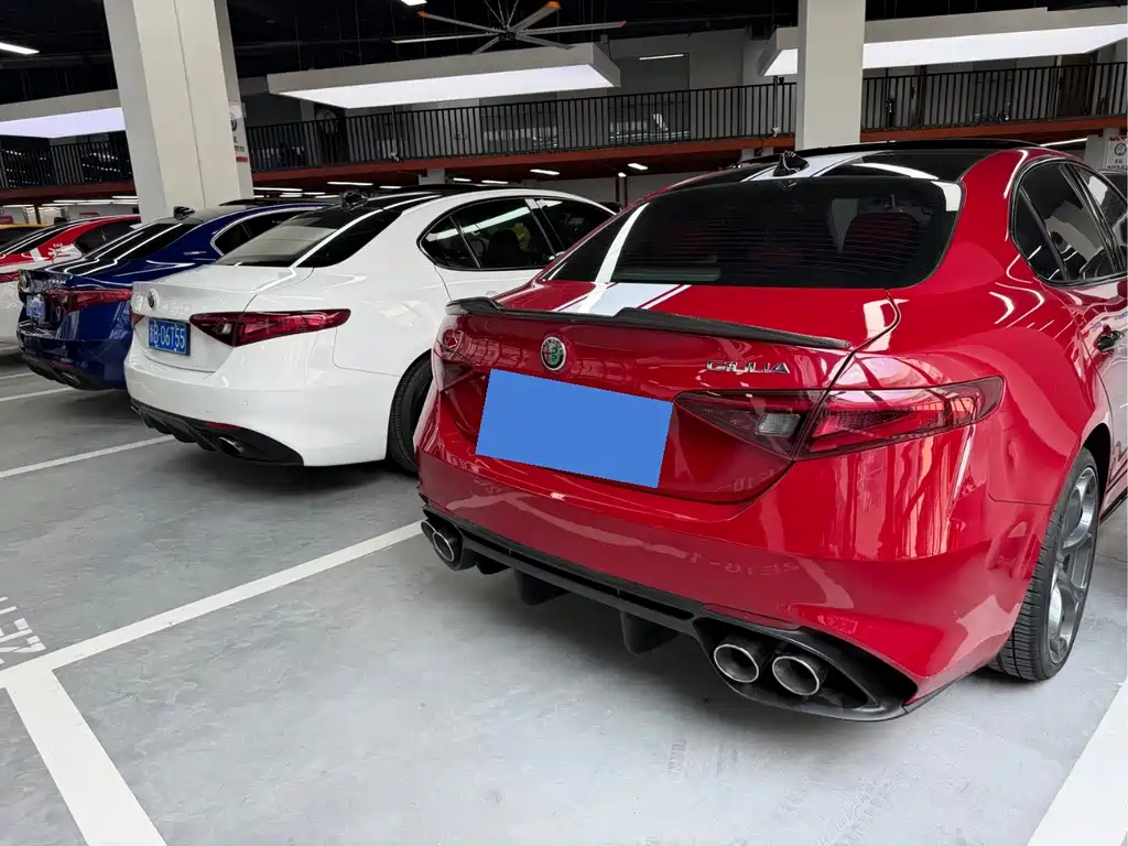 Alfa Romeo Giulia — миниатюра 12