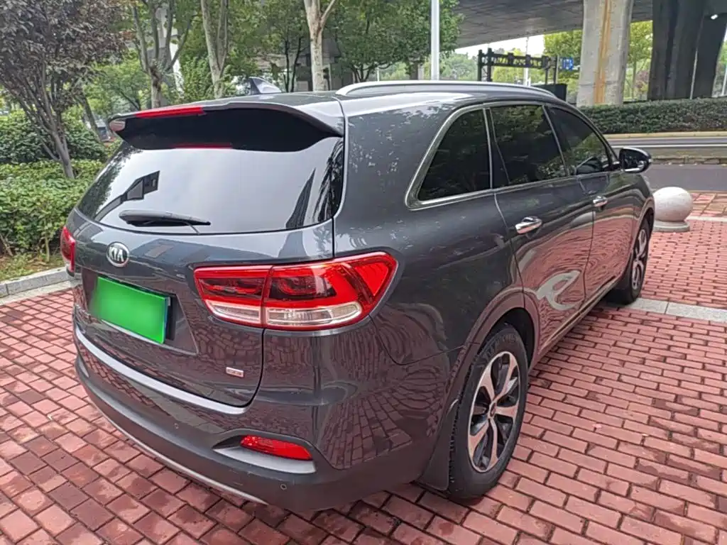 Kia Sorento — миниатюра 7
