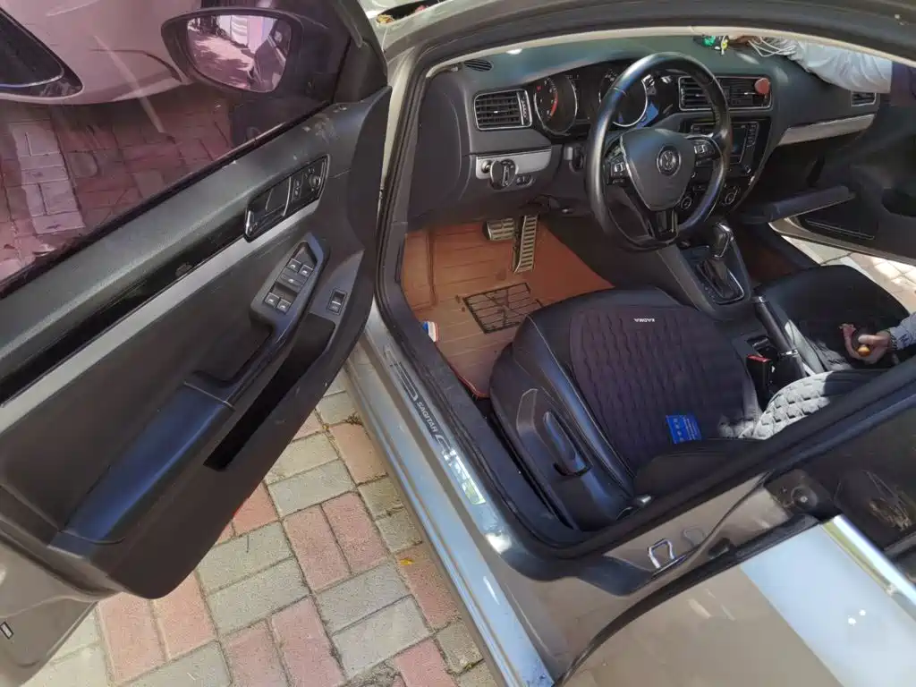 Volkswagen Sagitar — миниатюра 12