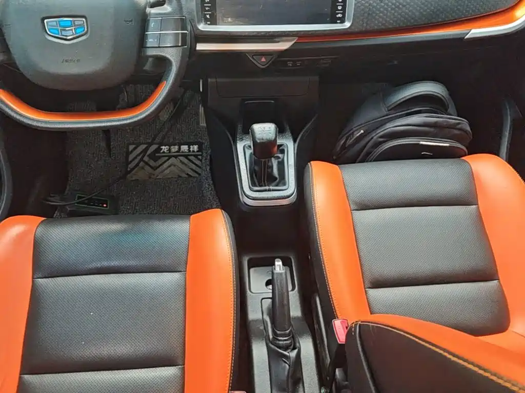 Geely Vision X1 — миниатюра 14