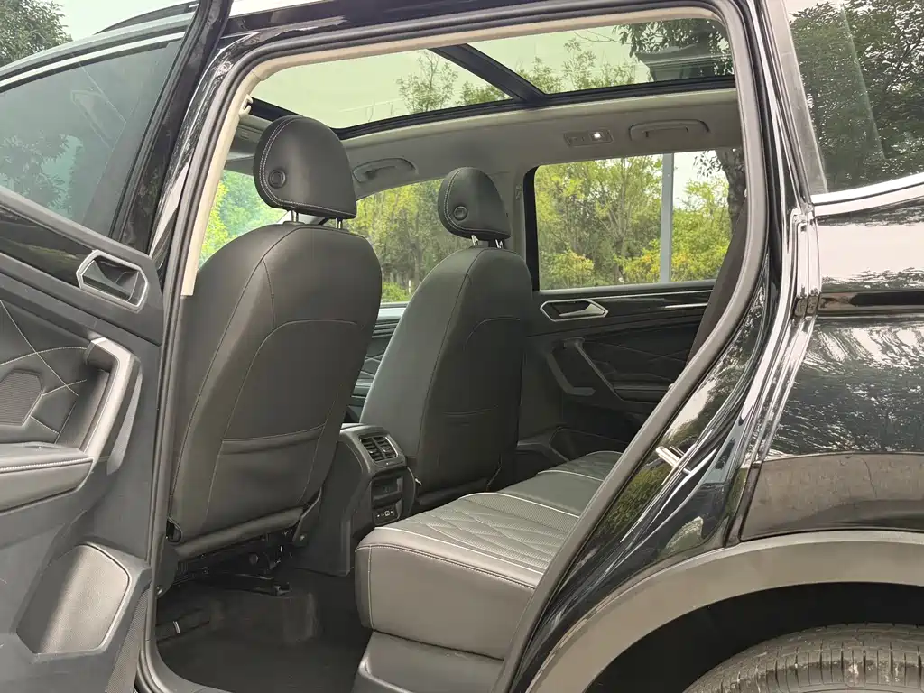 Volkswagen Tiguan L — миниатюра 7