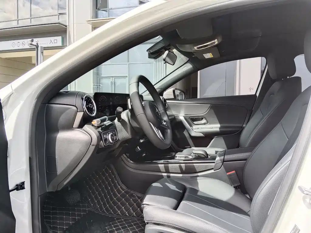 MERCEDES-BENZ  A CLASS