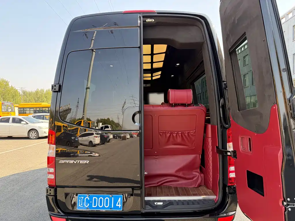 Mercedes-Benz Sprinter — миниатюра 14