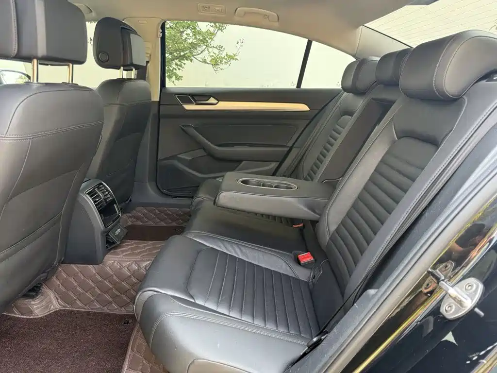 Volkswagen Magotan — миниатюра 4