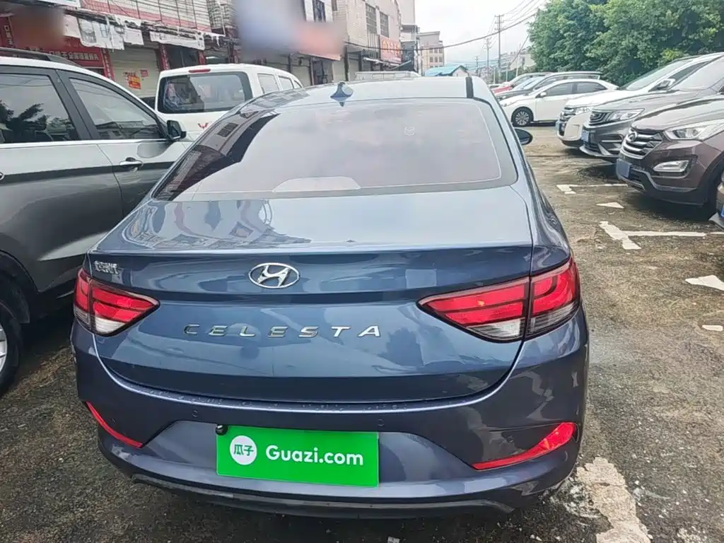 Hyundai Elantra — миниатюра 6