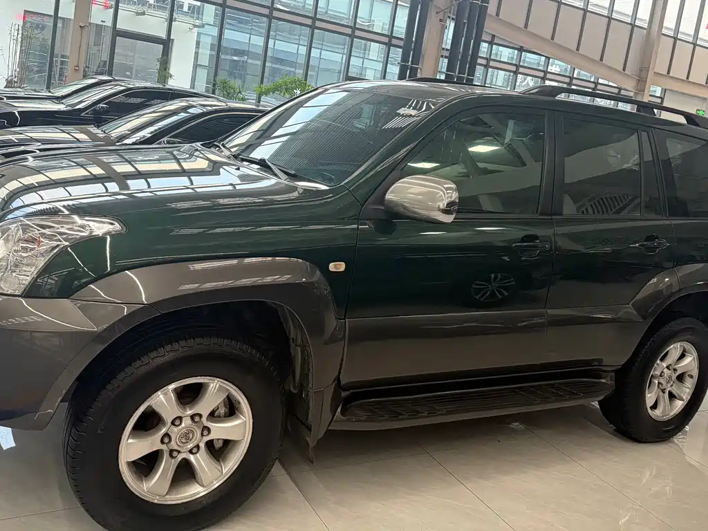 Toyota Prado — миниатюра 3