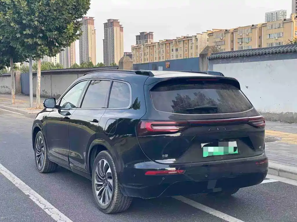 AITO AITO M7 — миниатюра 7