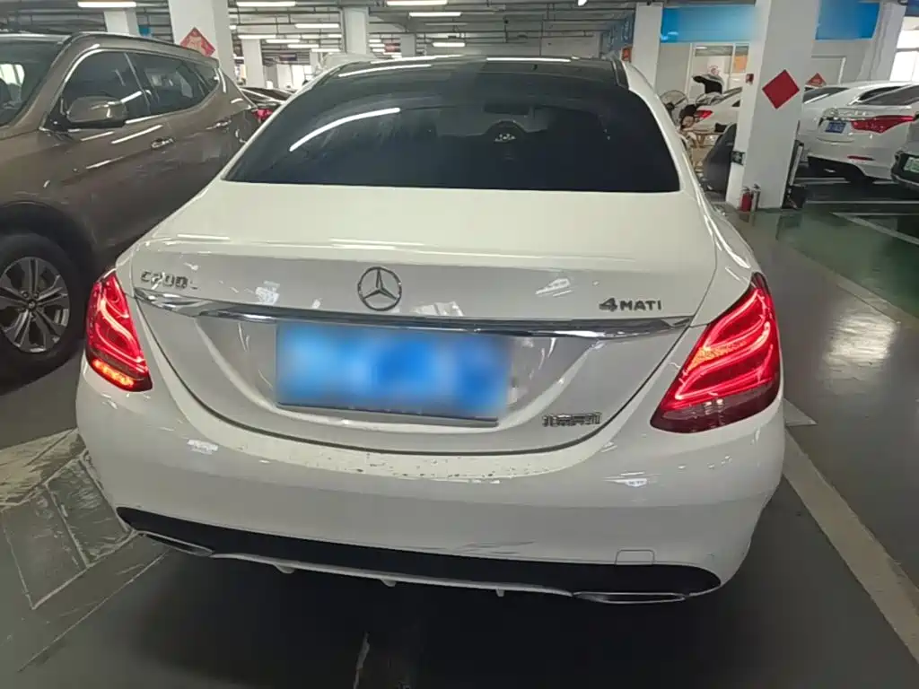 Mercedes-Benz C-Class — миниатюра 6