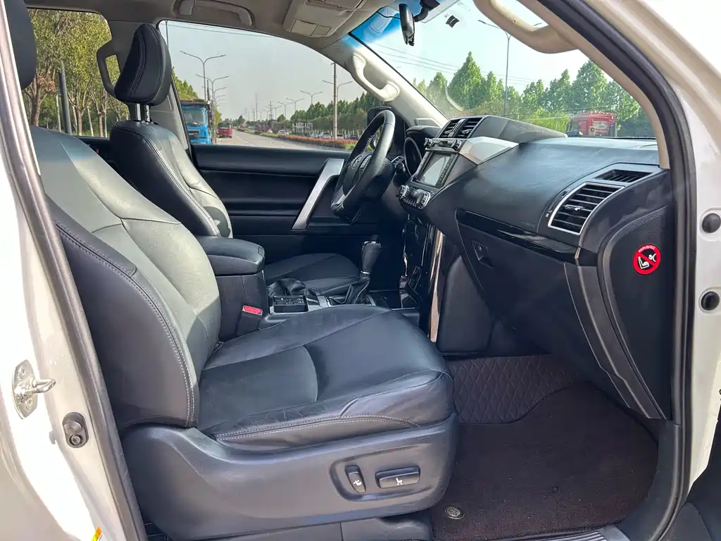 Toyota Prado — миниатюра 9